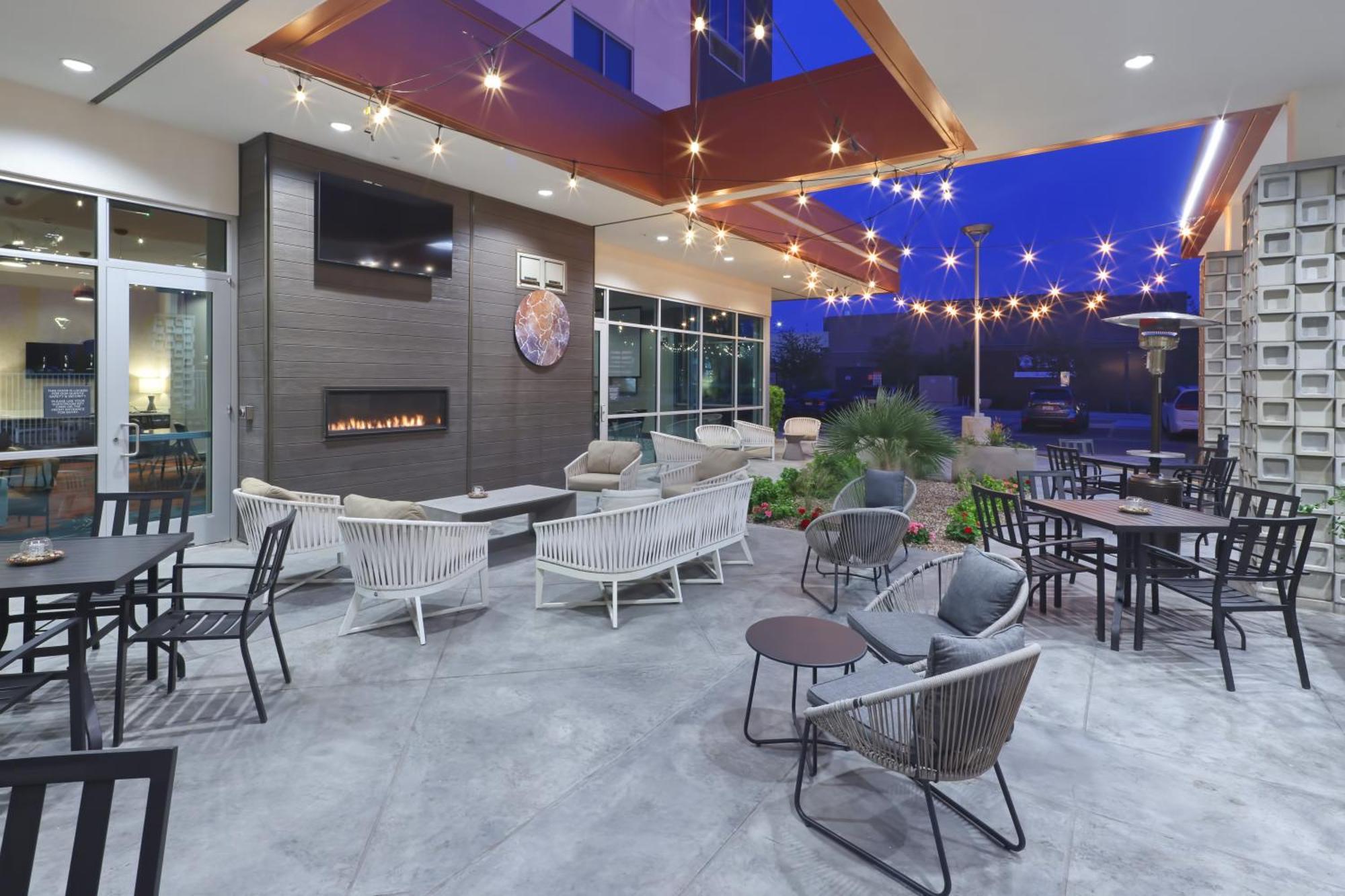 Hilton Garden Inn Chandler Downtown Εξωτερικό φωτογραφία